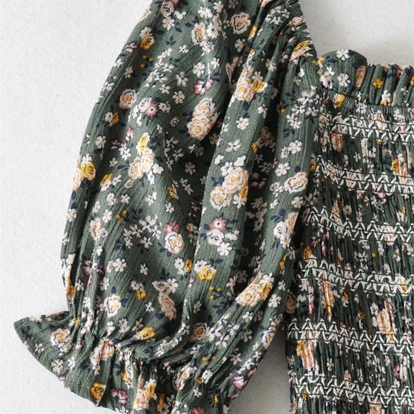 Cottagecore floral print boho dress green shirred - Picture 4 of 8